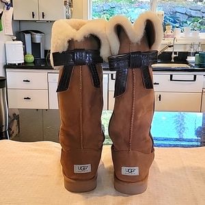 Ugg Genevieve tall boots size 8